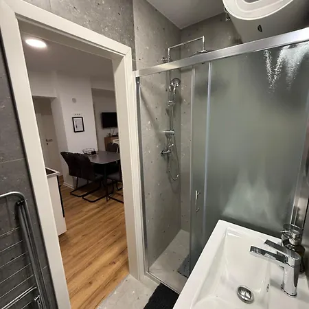 Apartmaji Mas 1 *